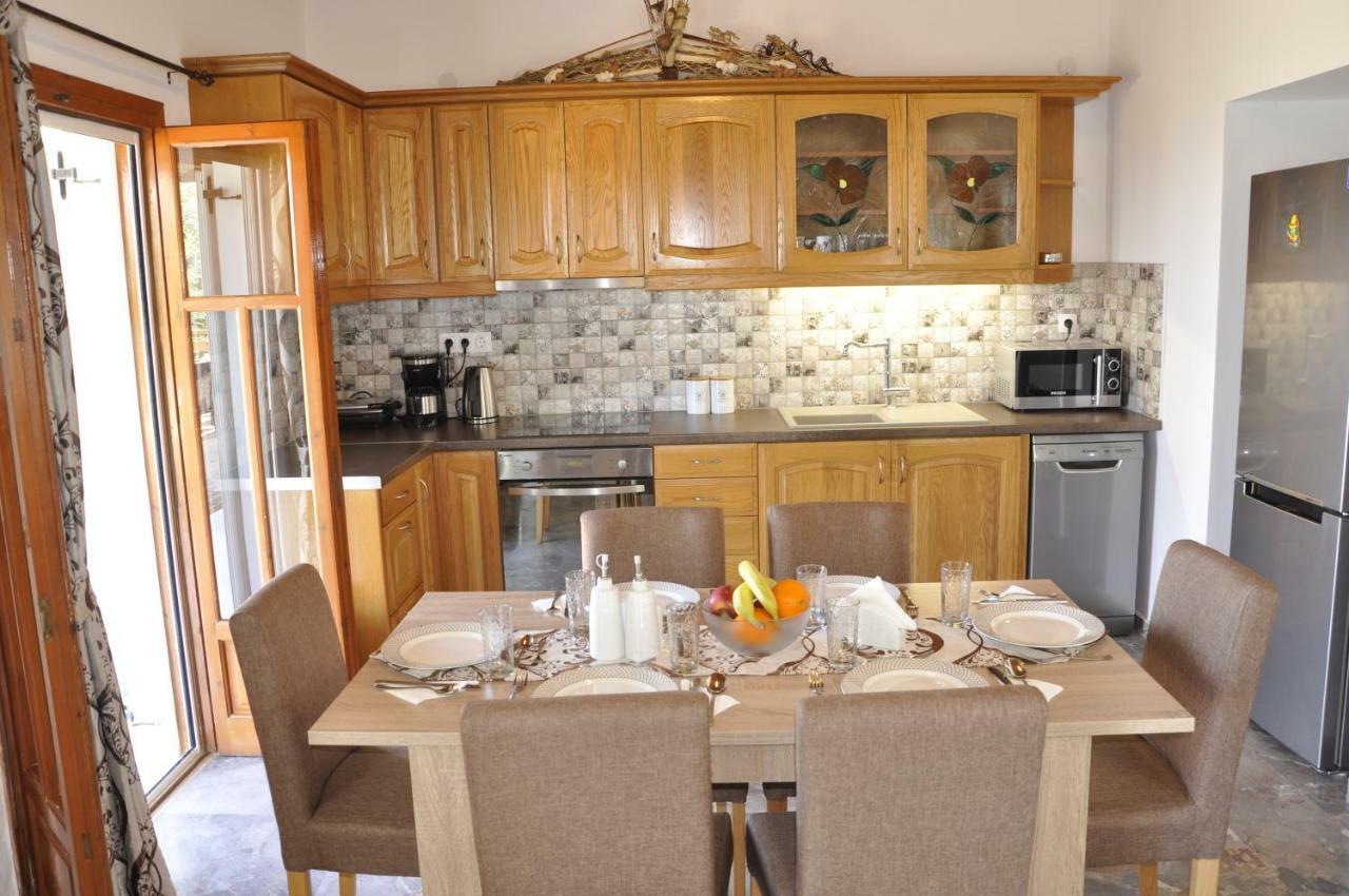 Villa Angelko Kavvadades エクステリア 写真